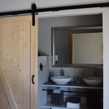 Bed & Breakfast De Vossenbarm 4*